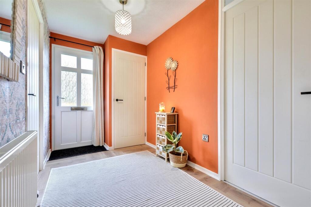 Entrance Hall_3.jpeg