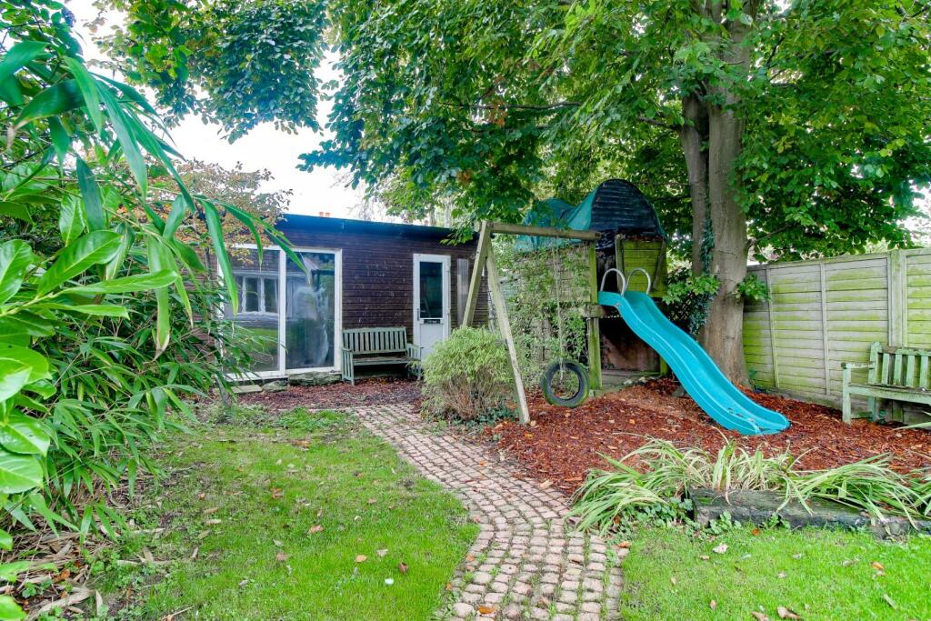 Garden 2.JPG
