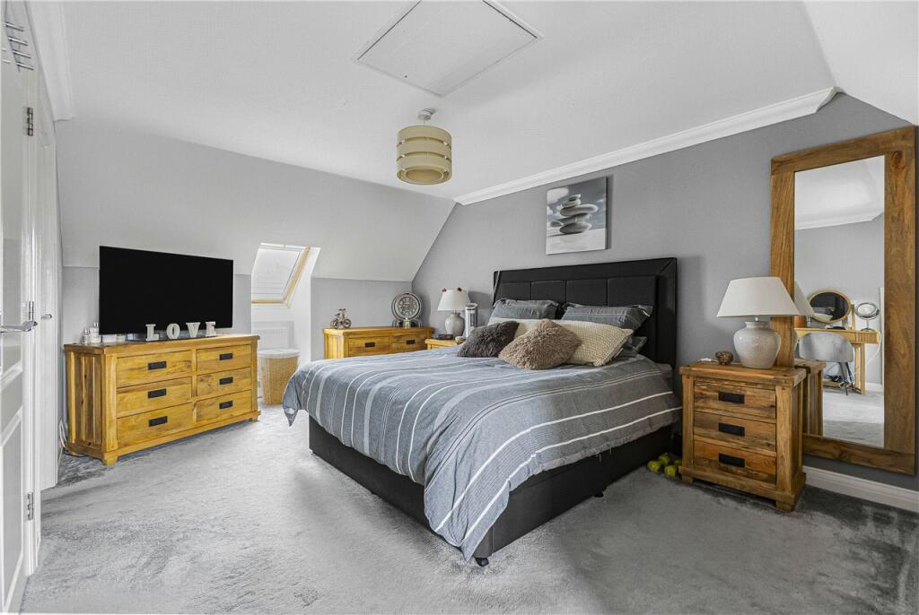 Main Bedroom