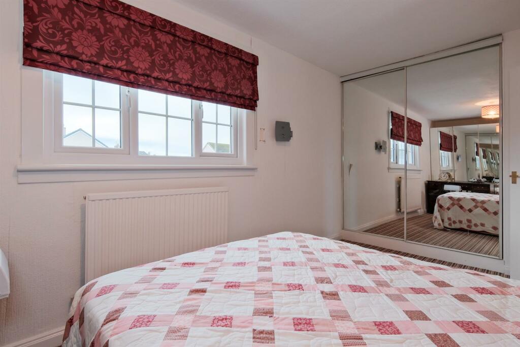 015-35 Greenfield Road, Carluke, ML85DA.jpg