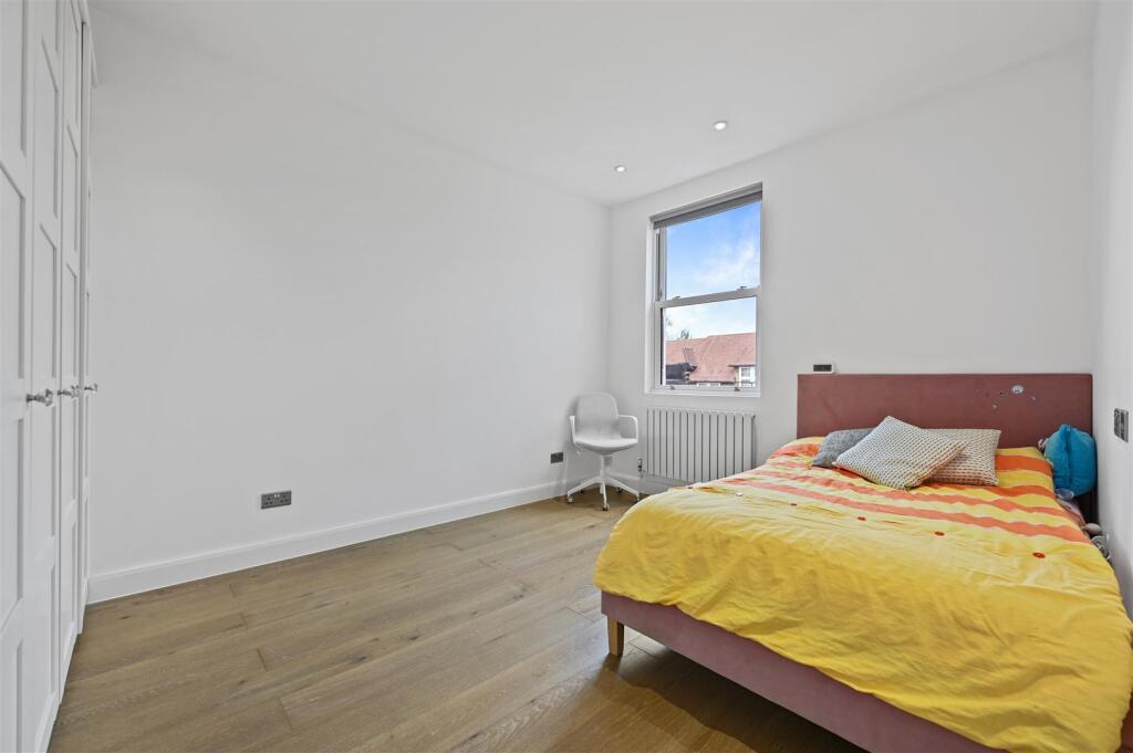 Lena Gardens - BedroomA3
