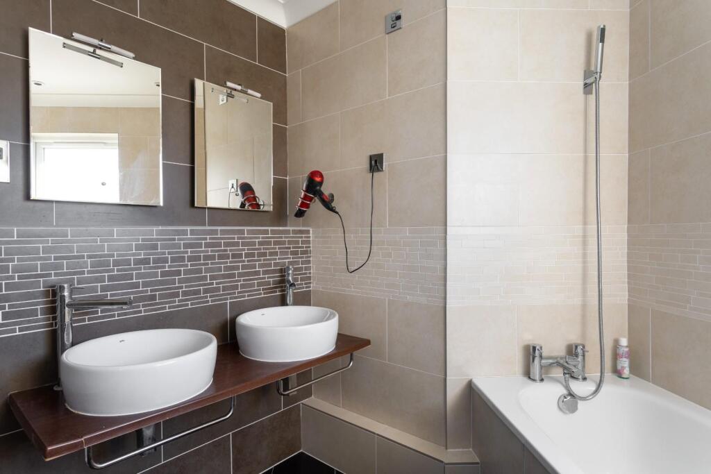 Britannia Court-3.jpg