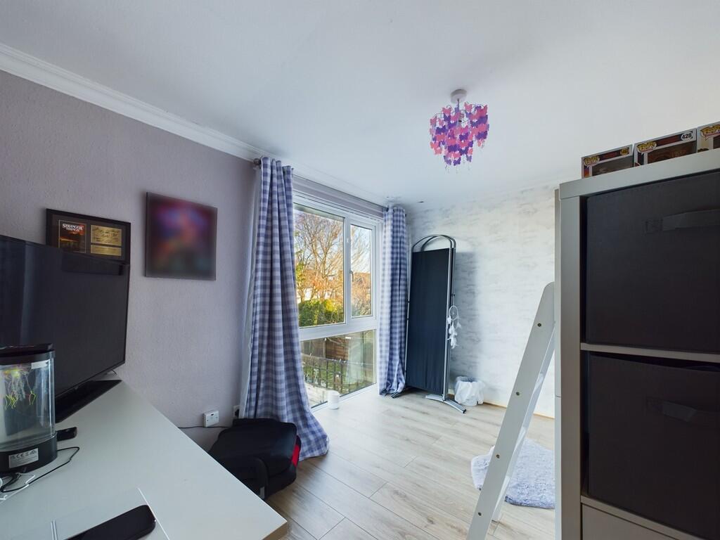 CAM01835G0-PR0135...