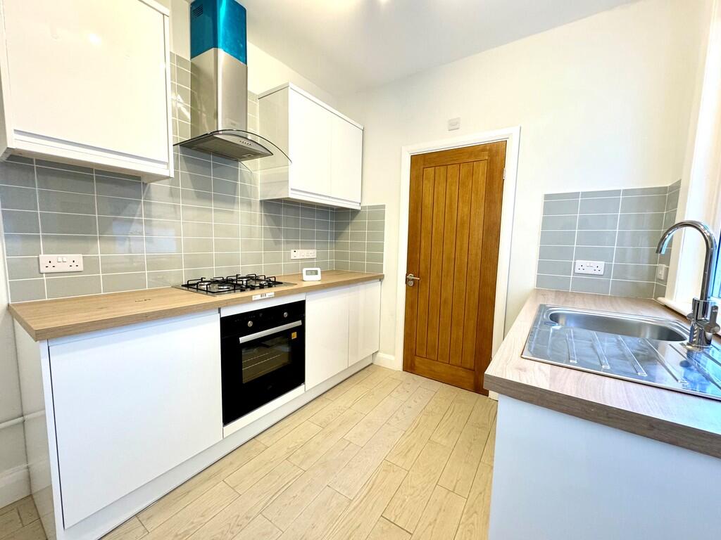 Wallis Ave kitche...