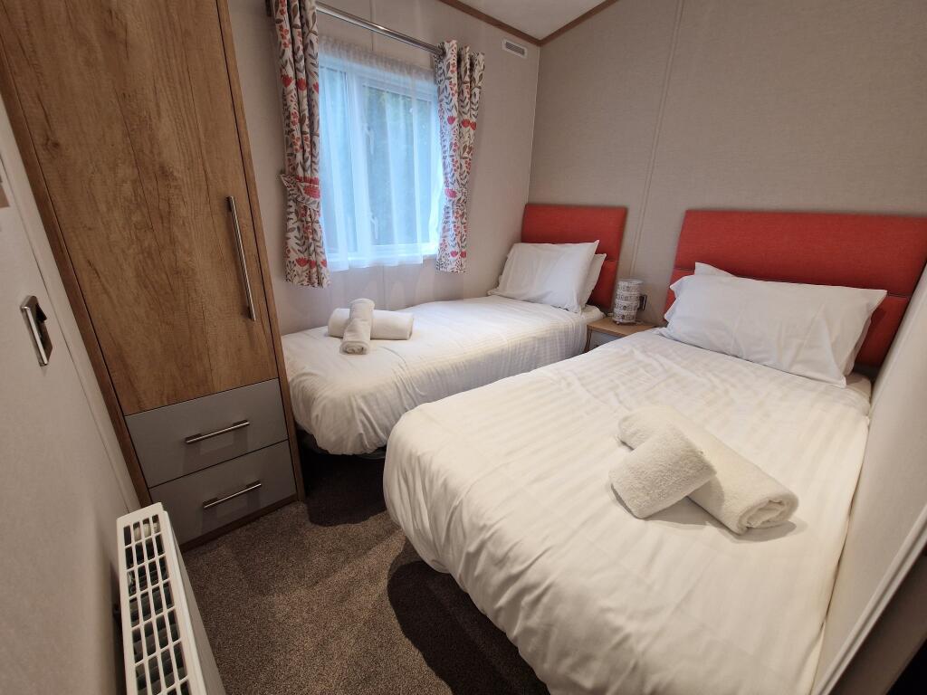 Twin Bedroom
