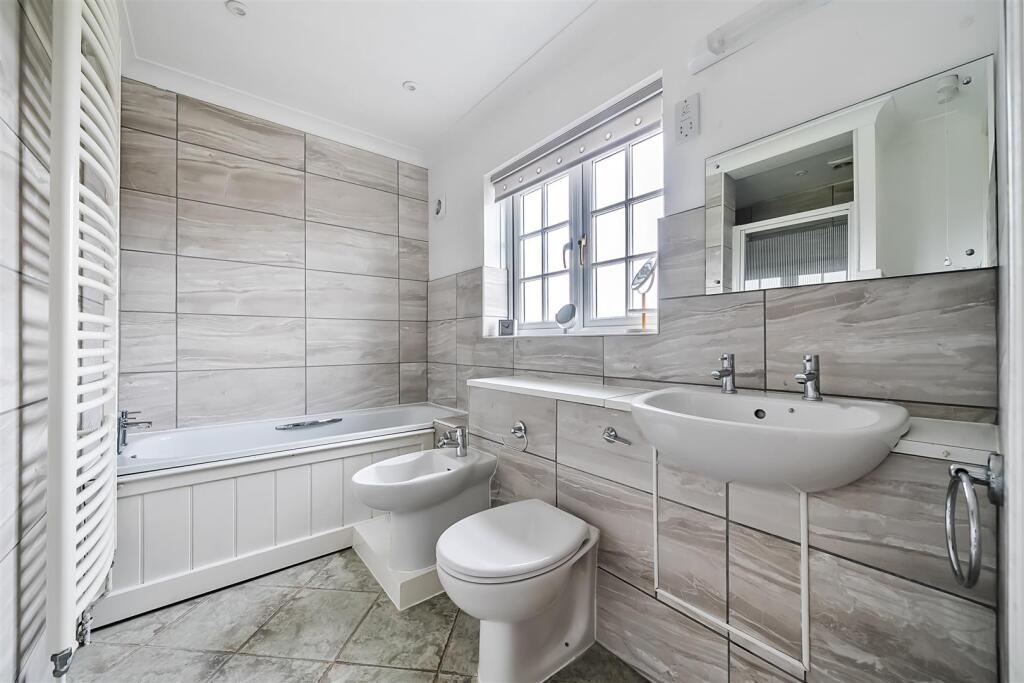 1261385 (8).jpg