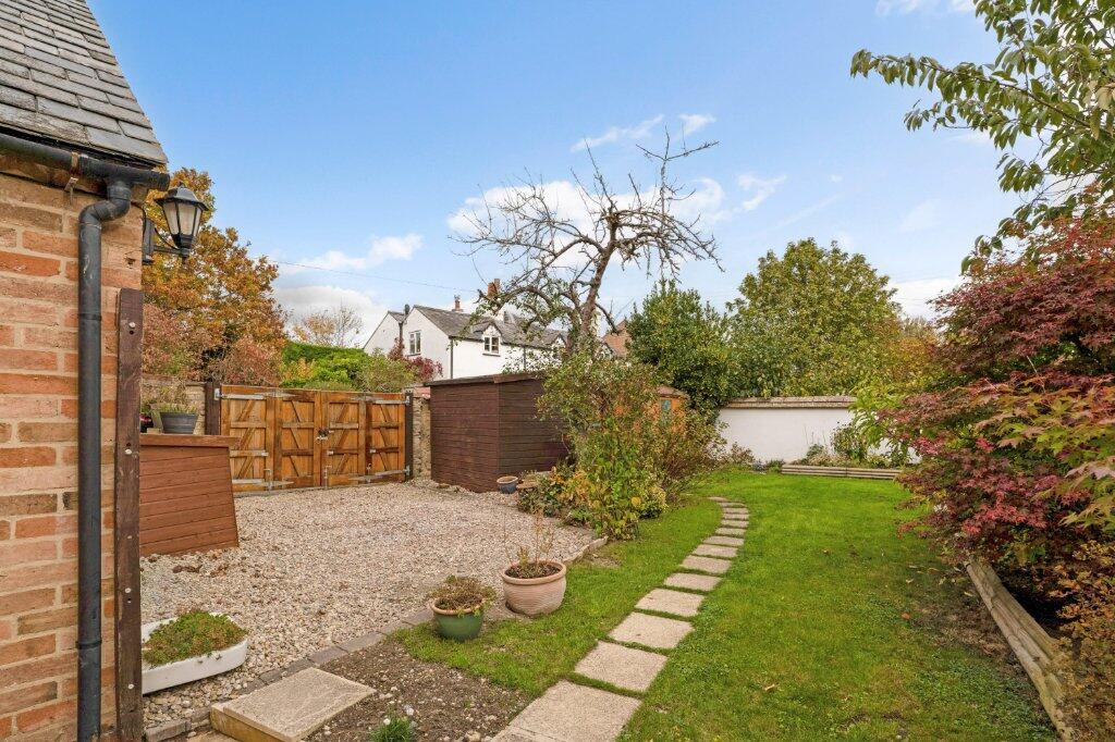 Garden &amp; Parking
