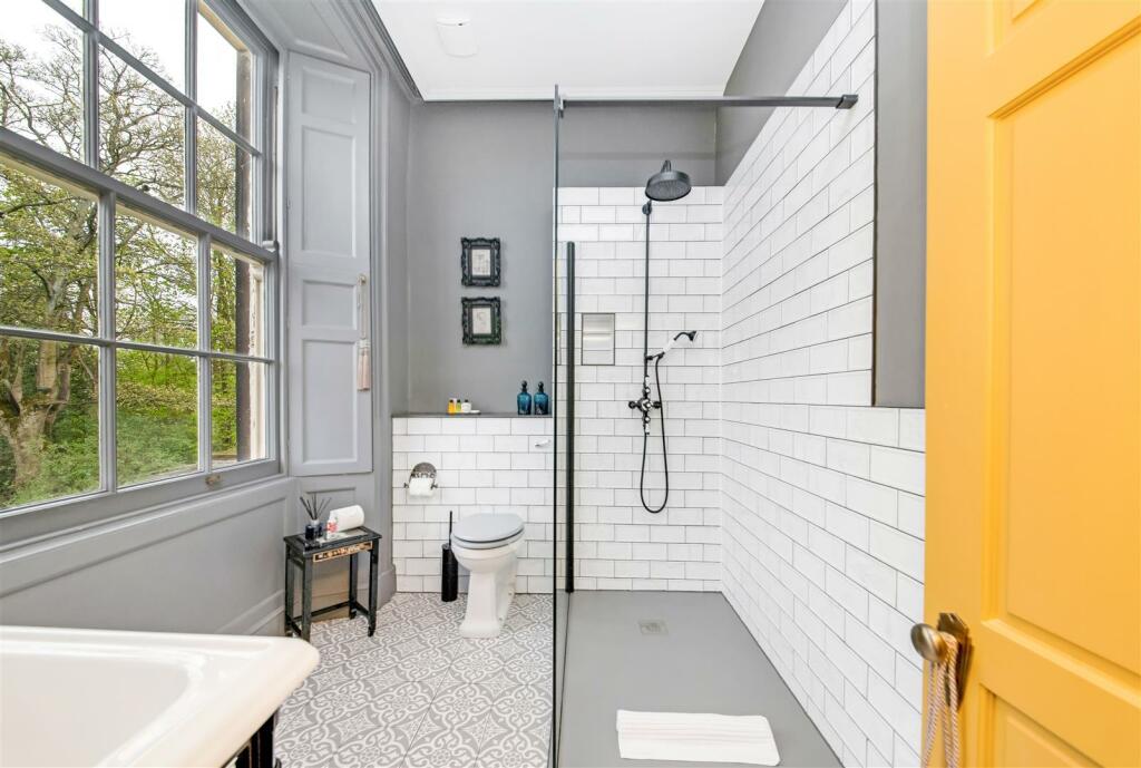 EN-SUITE SHOWER ROOM TO BEDROOM ONE