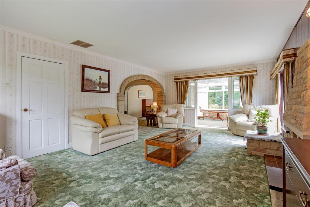 Reception Room-3.jpg