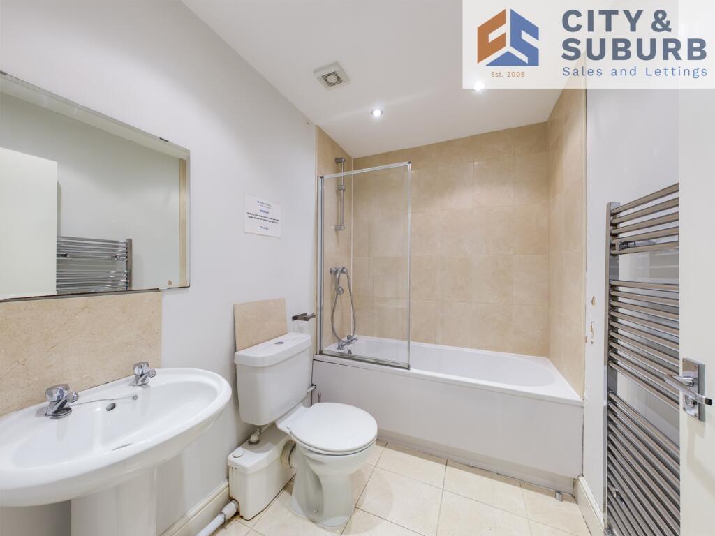 MT05A Bathroom