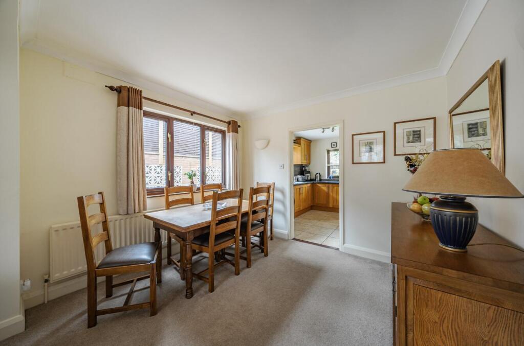 3 Crick Road, Rugby (16).jpg