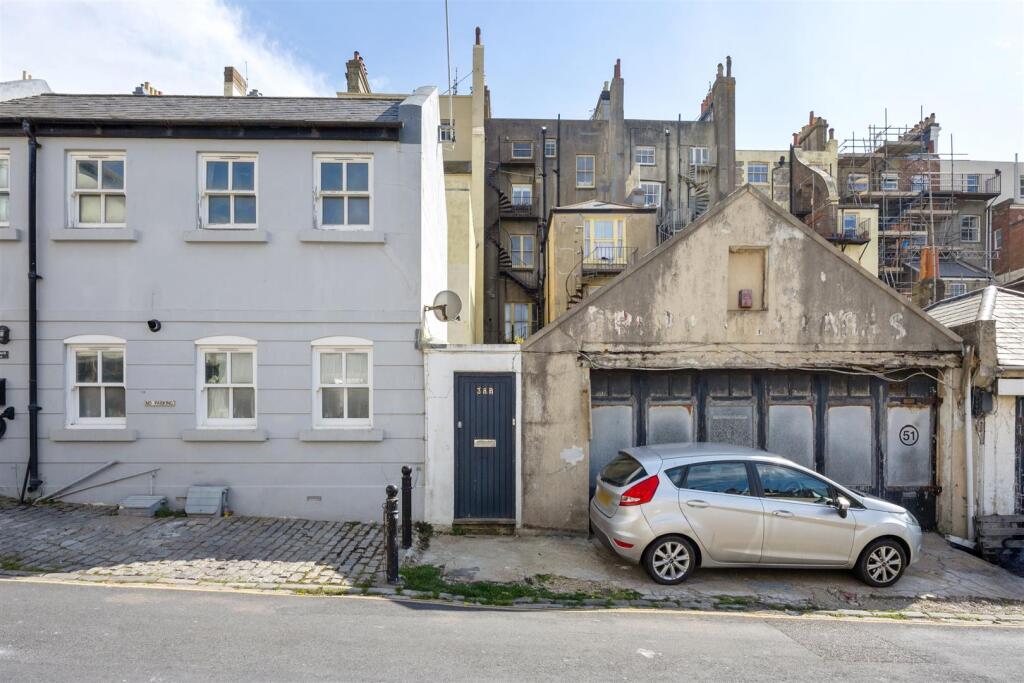 Brunswick Street West, 38b-022-1.jpg