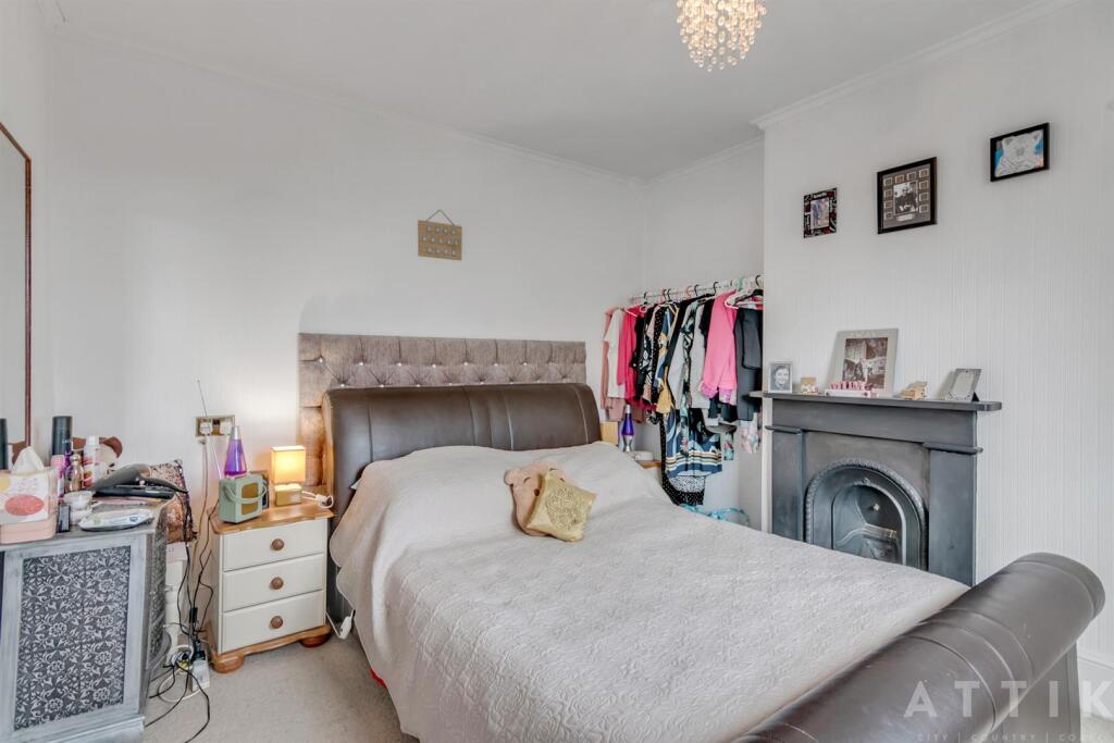 Attik 5, Stradbroke Road Gorleston, NR31 7AQ (15).