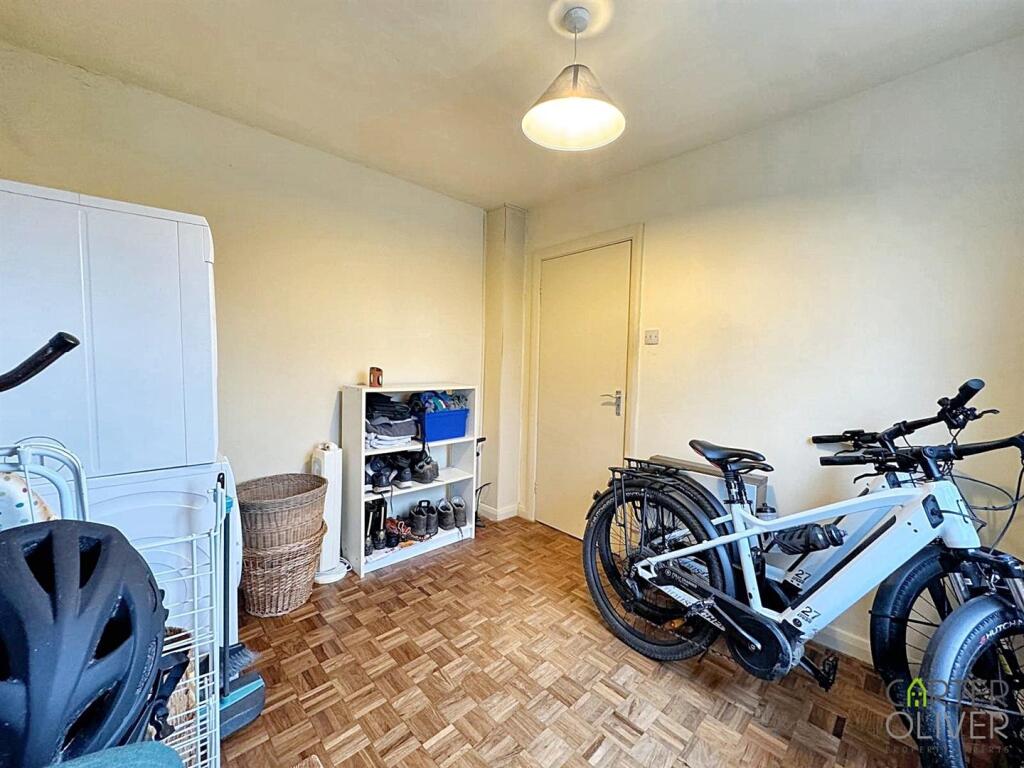 Reception 4 (currently a Utility space)