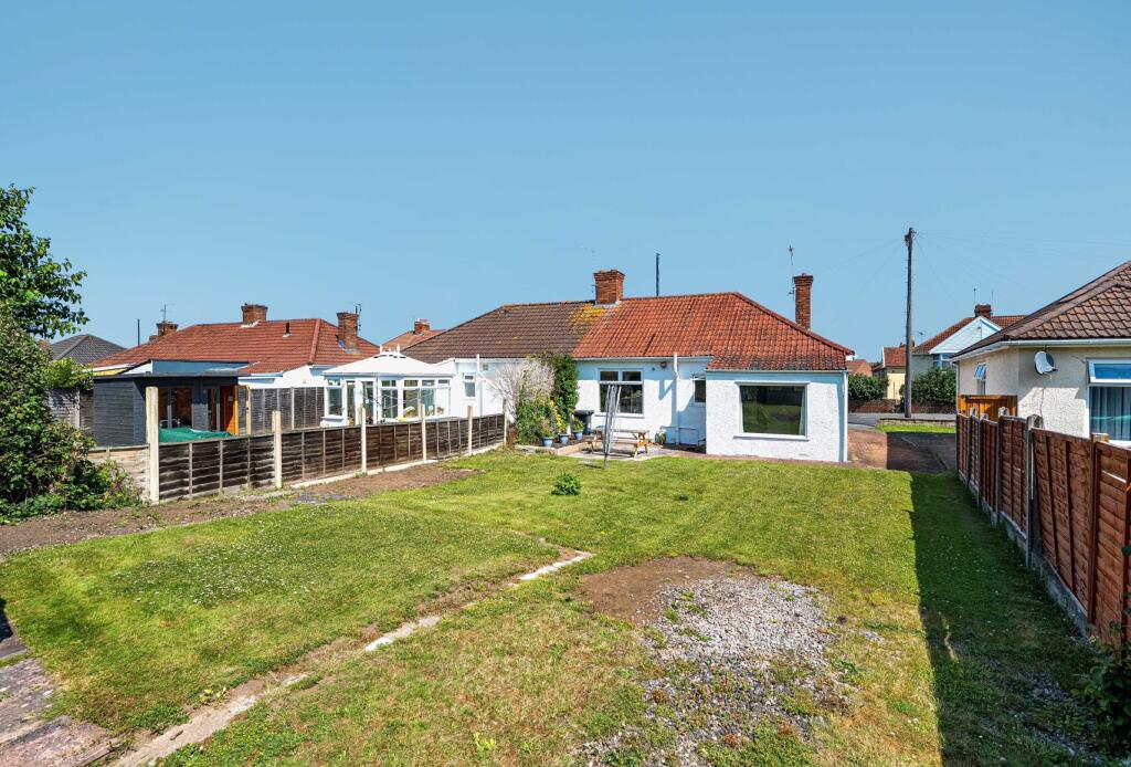 1313405-2-685405b...