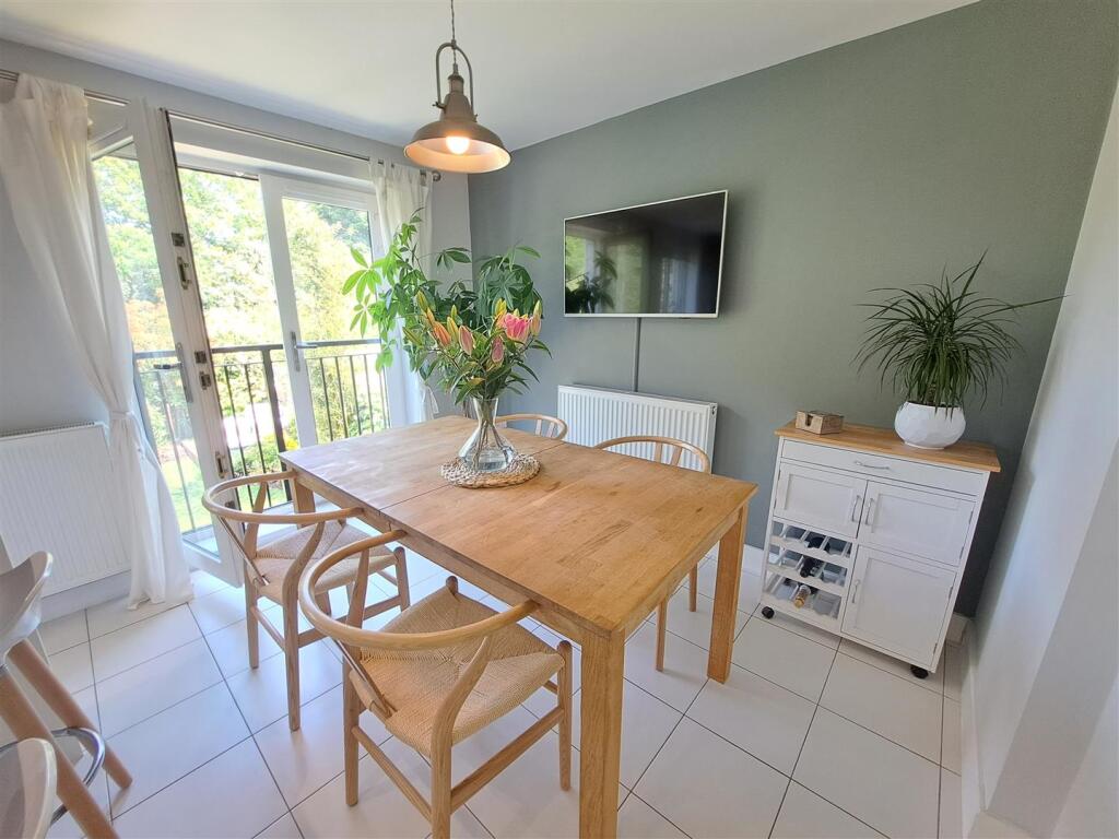 Kitchen / Dining / Breakfast Room