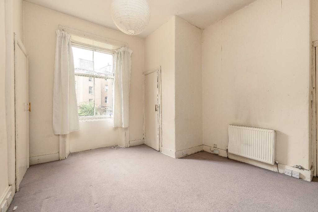Sitting/Dining room