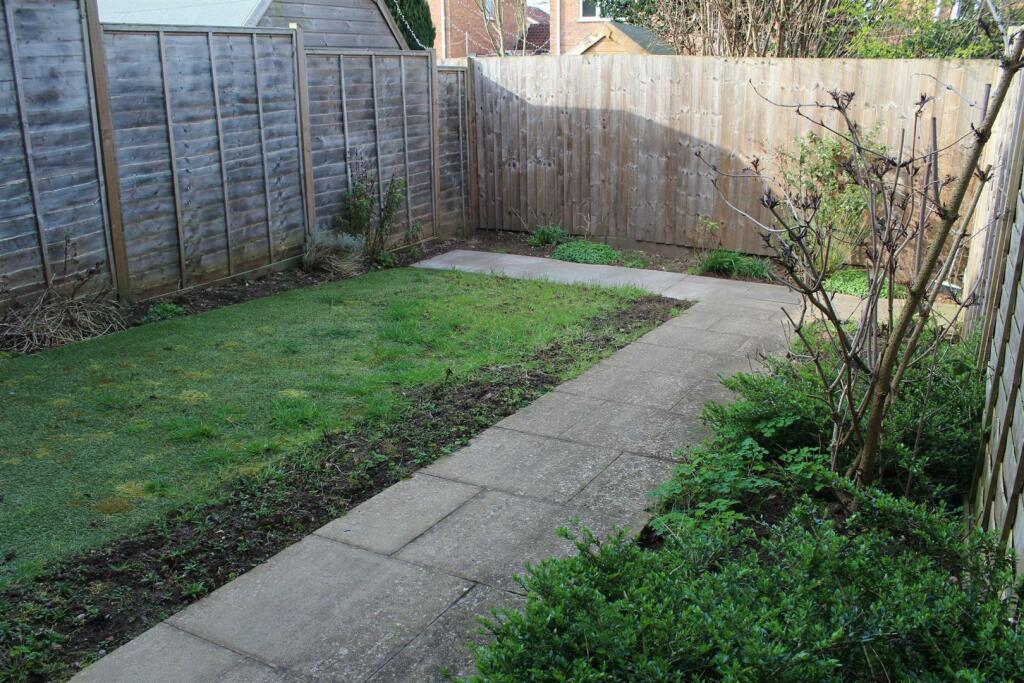 Garden 1.JPG