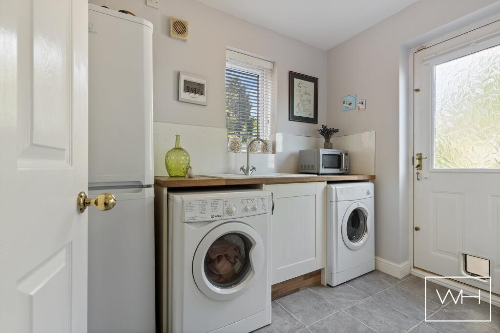 18 Roe Croft Close, 