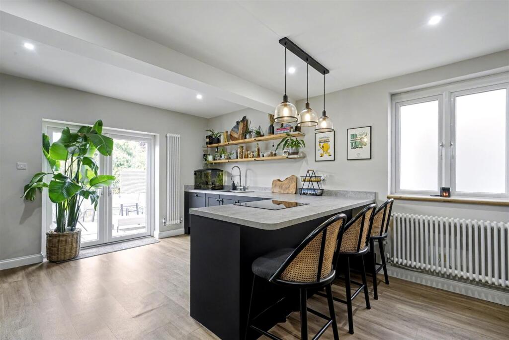 Living/Dining Kitchen