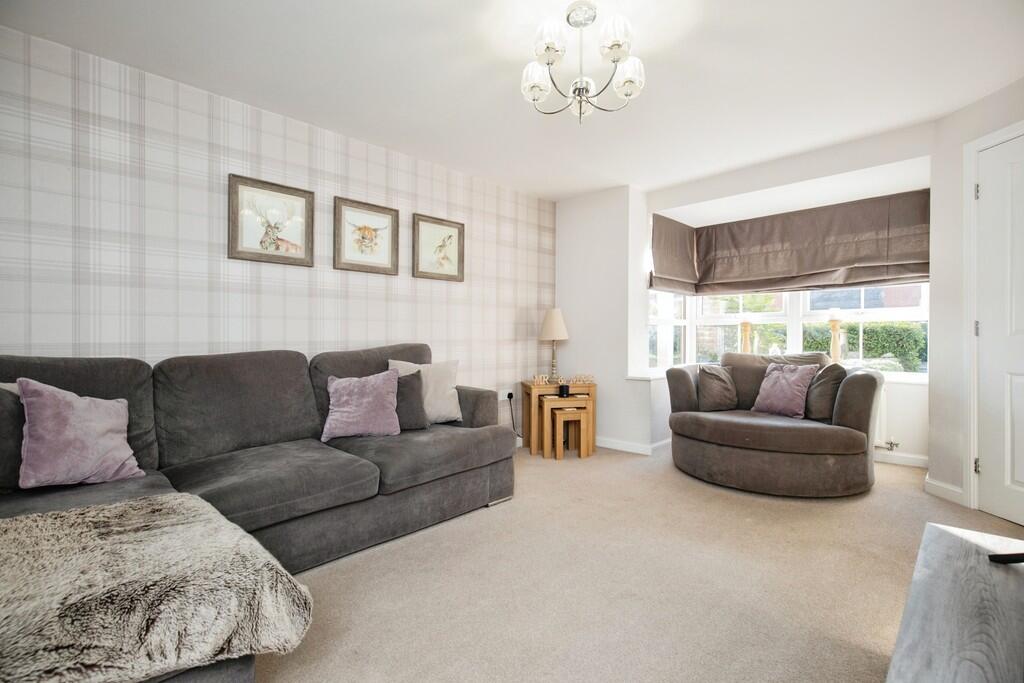 3f4e2383-Lounge 2...