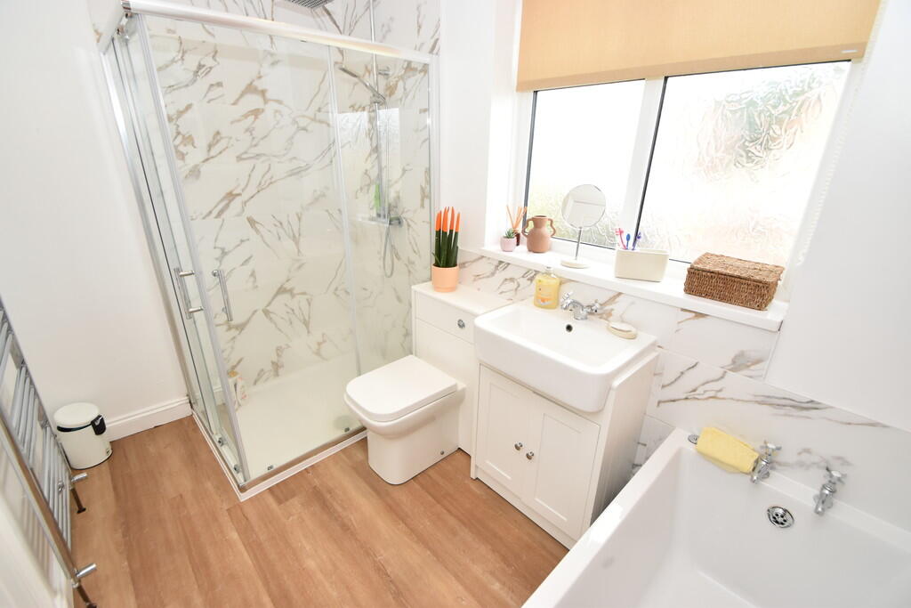 GWE_0074