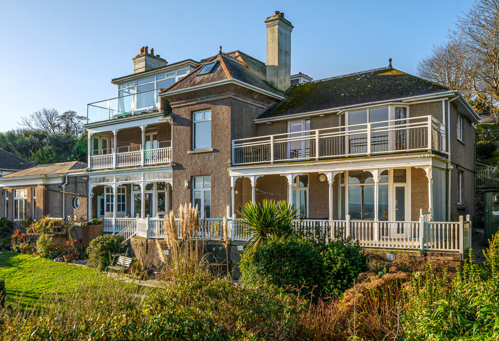 Tremorna House - Victorian Villa