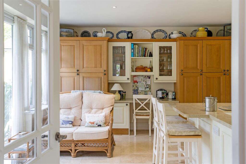 90250_21-Middle-Street-Shoreham  (38).jpg