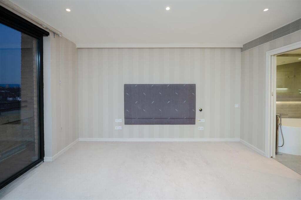 Bedroom Three        .jpg