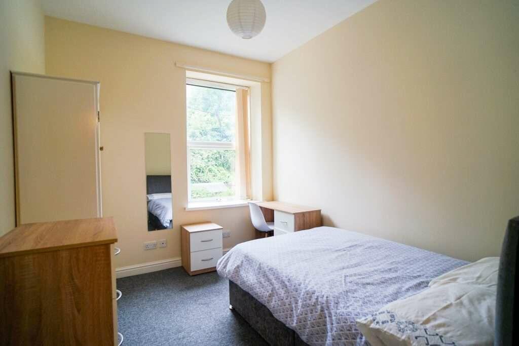 94_Harcourt_Road