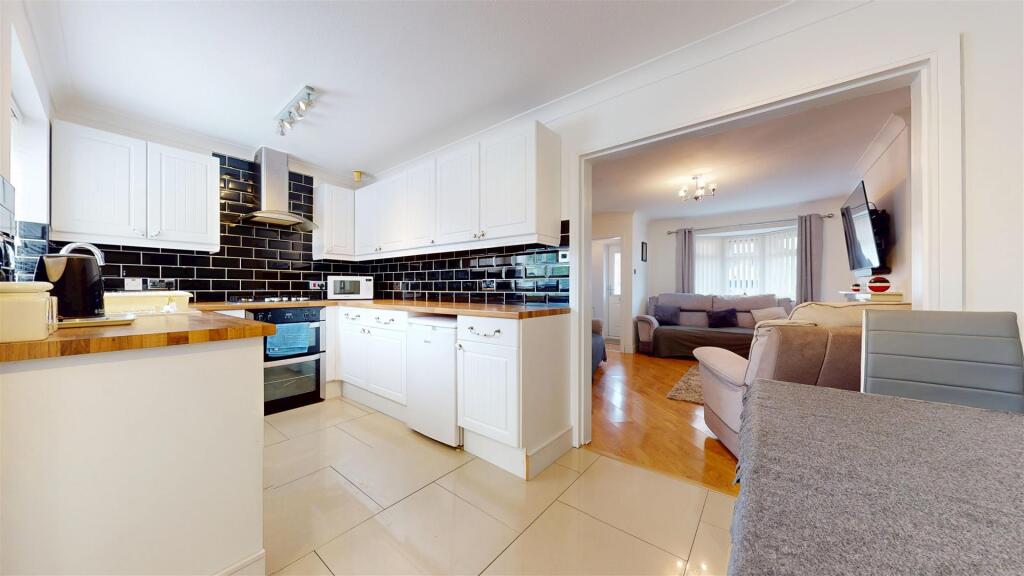 Grantham Crescent Kitchen