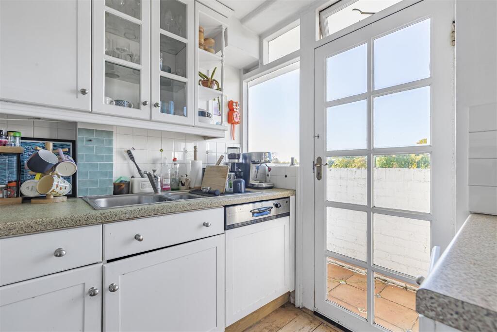 Kitchen 2