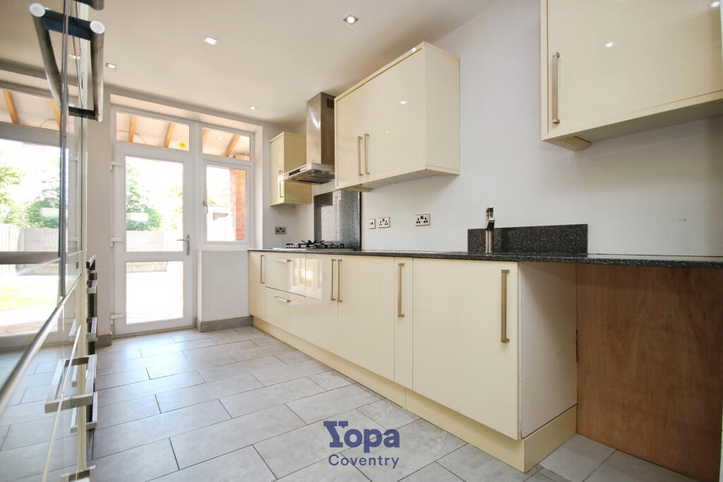 2954d9a5-Kitchen 203.JPG