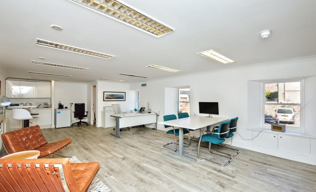 2A Law Road, North Berwick032
