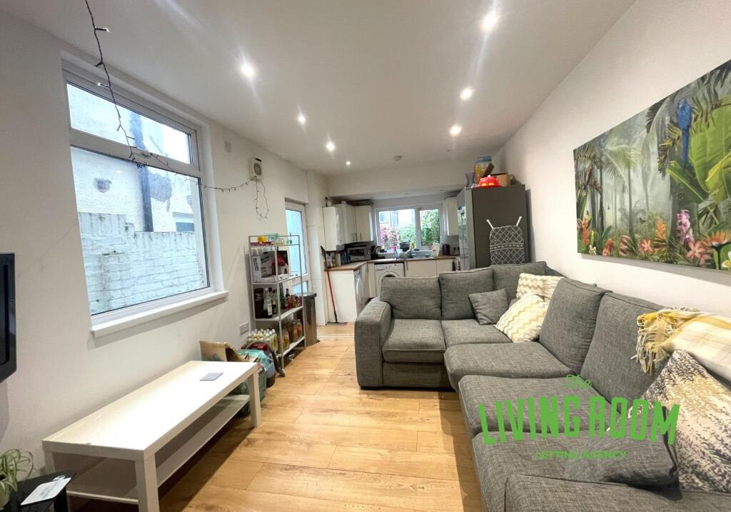 lounge (2)