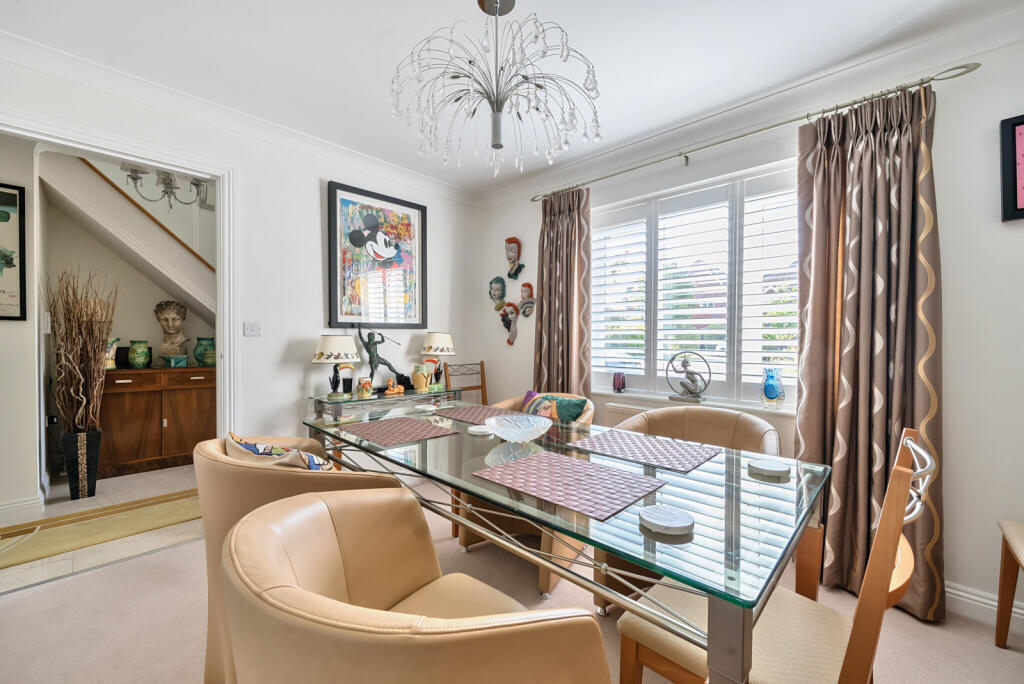 27-681b261d3873d-...