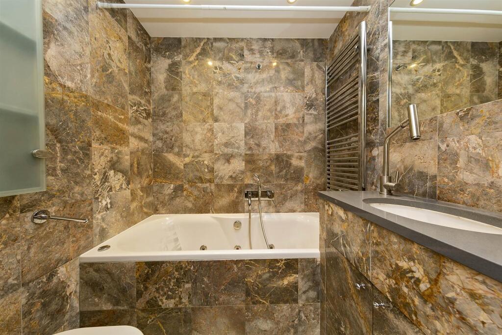 7 Bolton Lodge-06.jpg