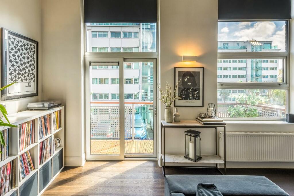 2 The Park Mews-8.jpg