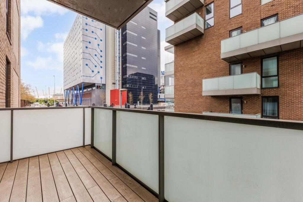 Balcony (2)