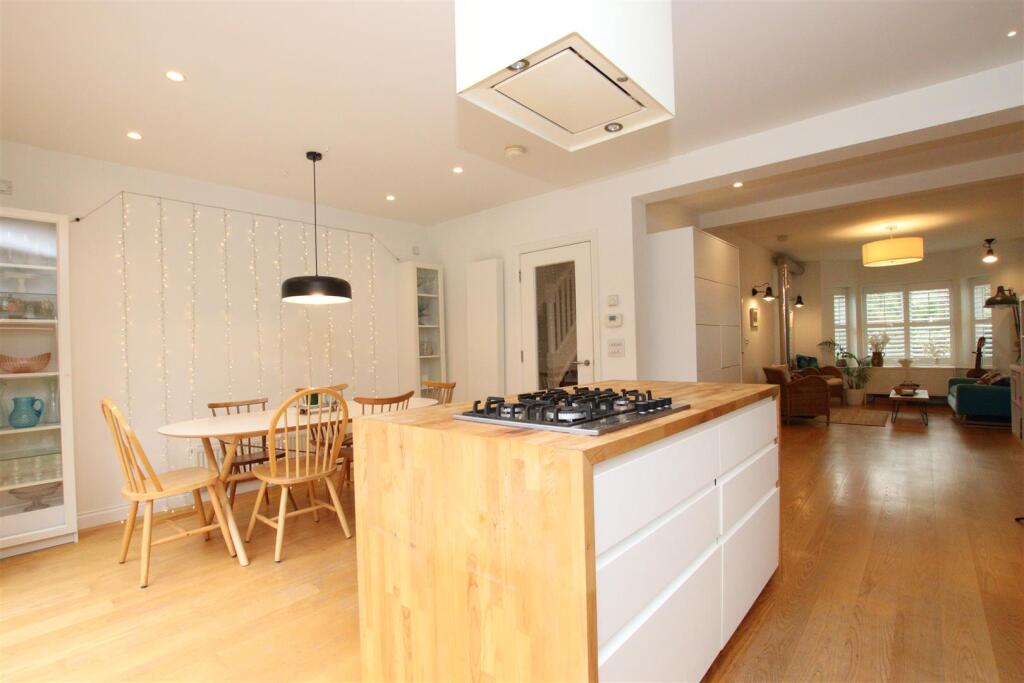 Open Plan Living Dining Kitchen.JPG