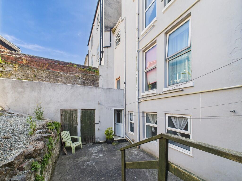 CAM02089G0-PR0523...