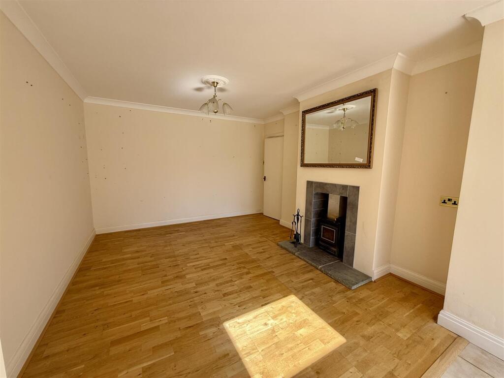 Sitting Room: