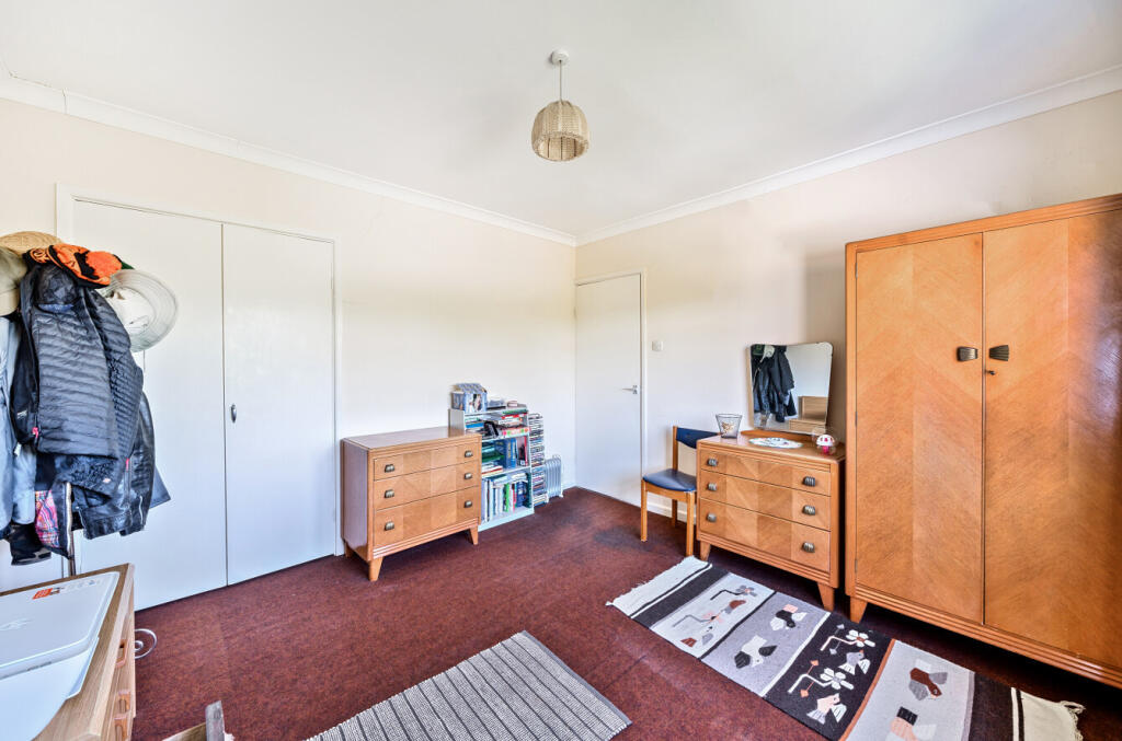 17-681a51bb8908b-...