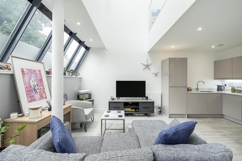 14-Hansell-Gardens-01 (4).jpg