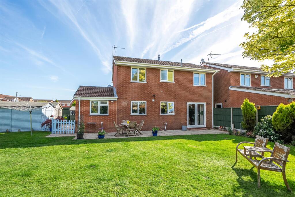 30 Choyce Close, Atherstone