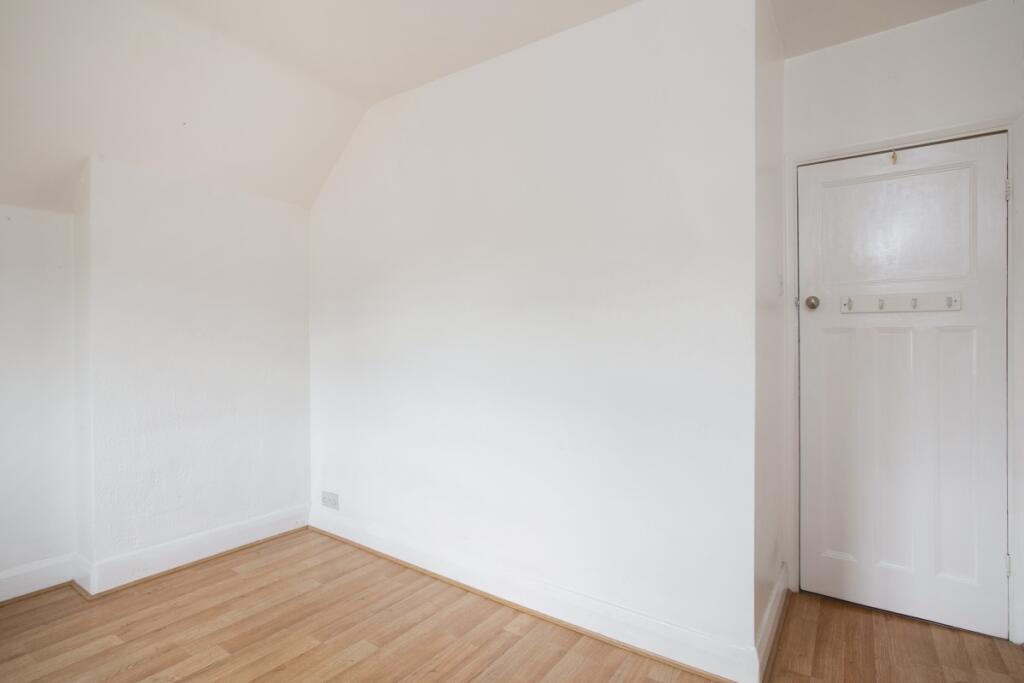 6 Fotherley Road ...