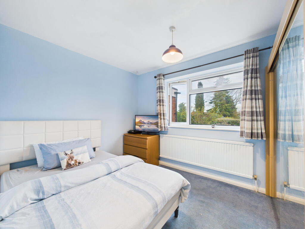 CAM01354G0-PR0617-STILL005