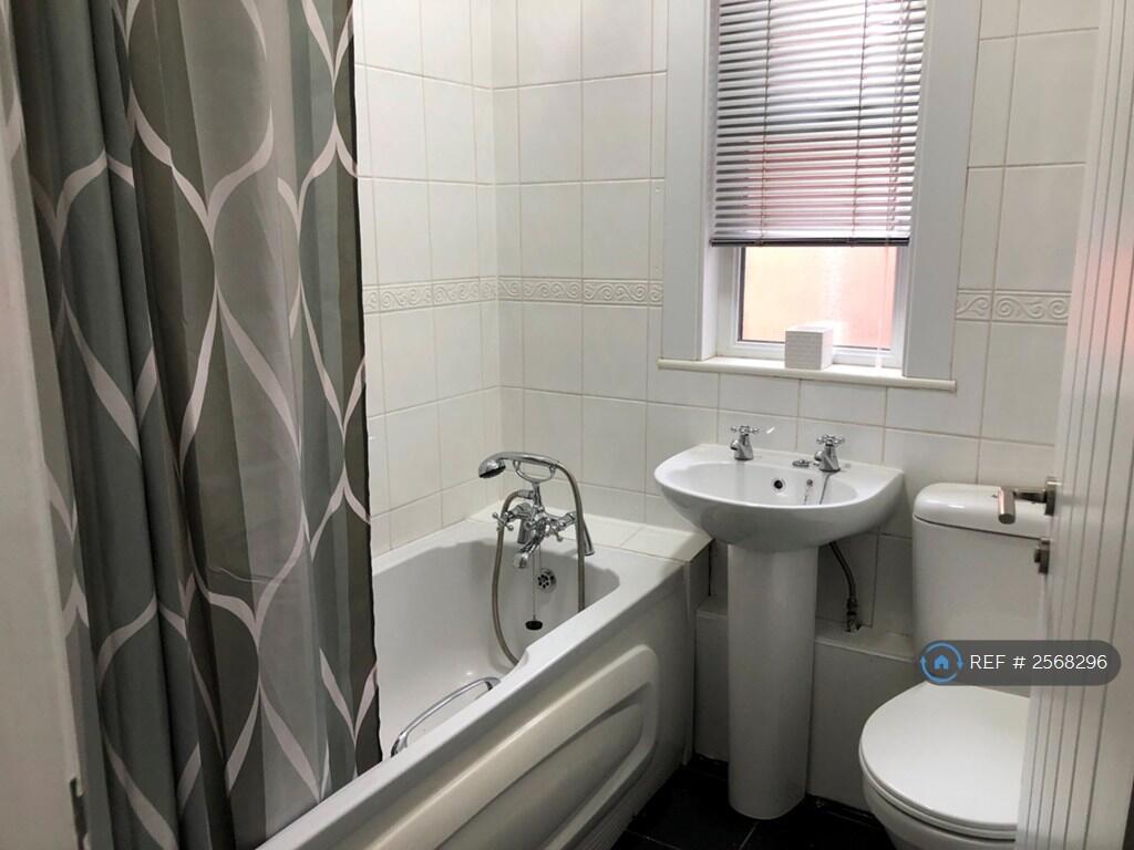 First Floor Bathroom 