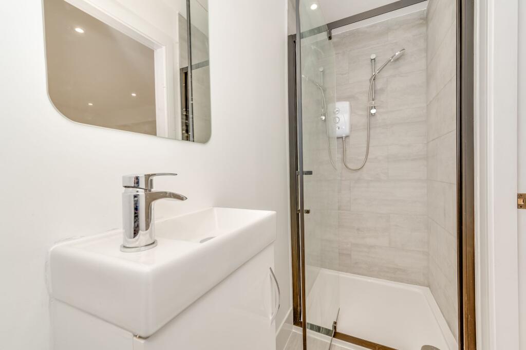 BEDROOMS AND BATHROOMS