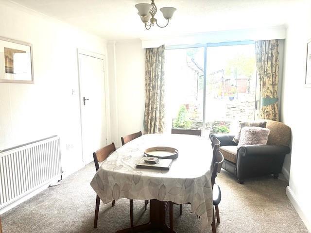 19 Collinsfield Dining 2.jpg